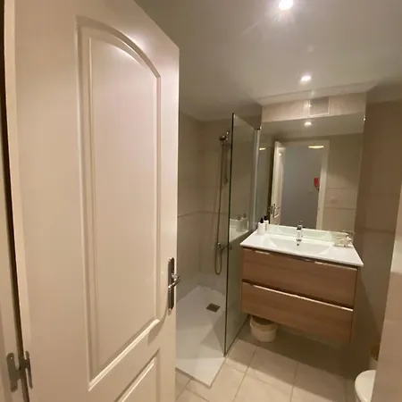 Churruca Center 2 Hab Apartment Vigo